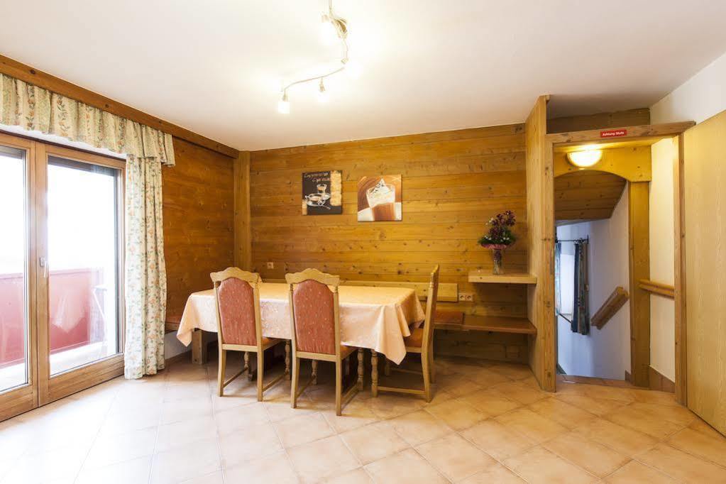 Haus Steinbock Bed and Breakfast Neustift im Stubaital Exteriör bild